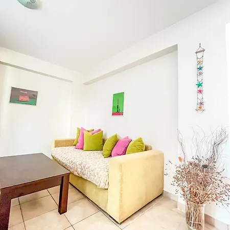 Mistral Apartment *