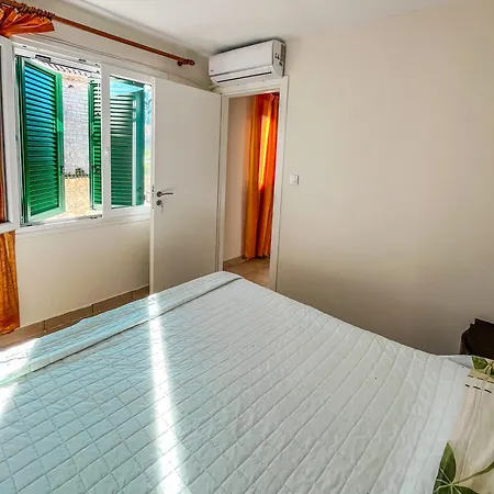 Apartment Mistral